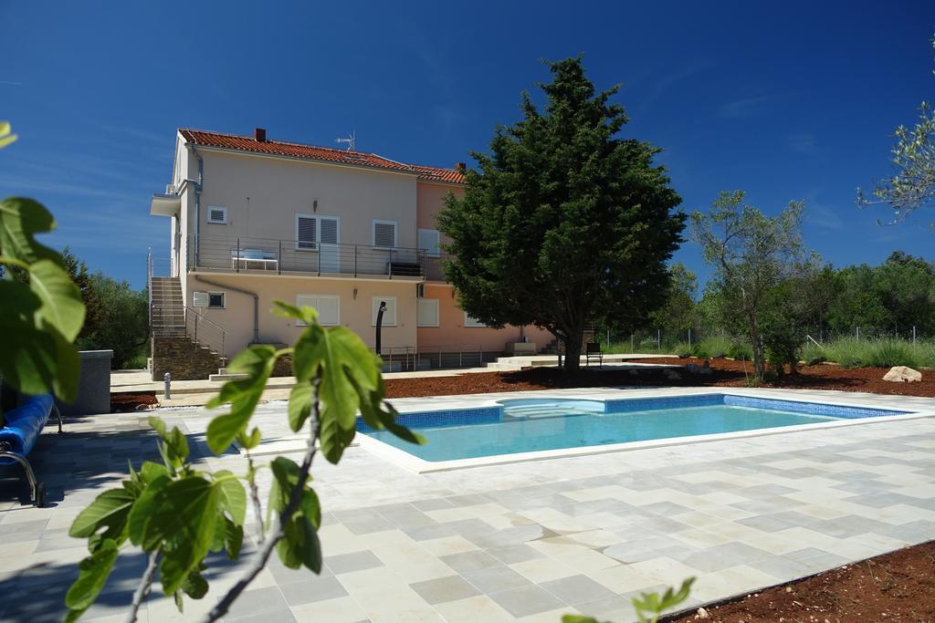 Olive Apartments Ugljan Exterior photo
