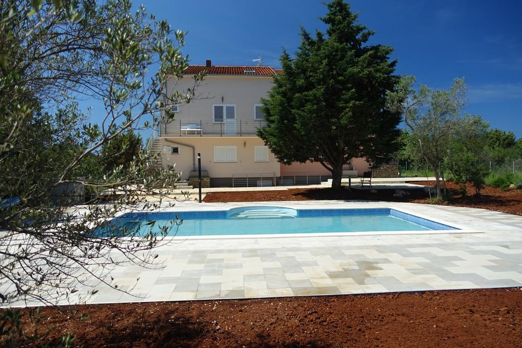 Olive Apartments Ugljan Exterior photo